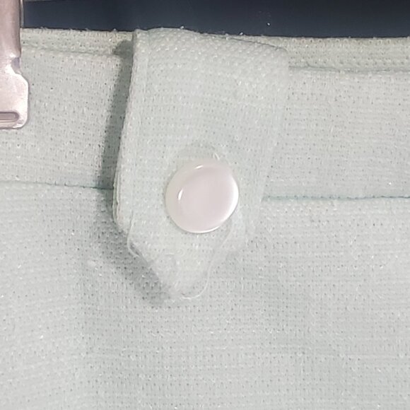 Vintage 1970's Devon ILGWU Pistachio Green Pencil Skirt Size 12 Lustrous Buttons - Picture 6 of 10